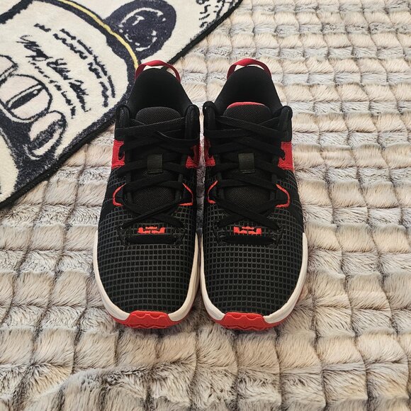 Nike LeBron Sneakers Nike Witness 7 Sneakers Basketball Black & Red men’s size 8 - Picture 2 of 7